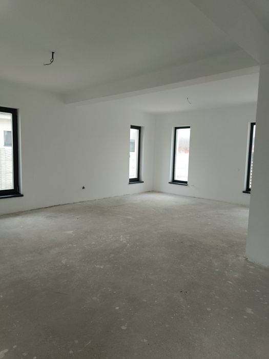 Casa de vânzare Leamna de jos.