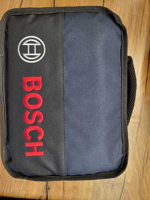 Винтоверт Bosch GSR 12V-15, нов с гаранция, батерия зарядно и чанта