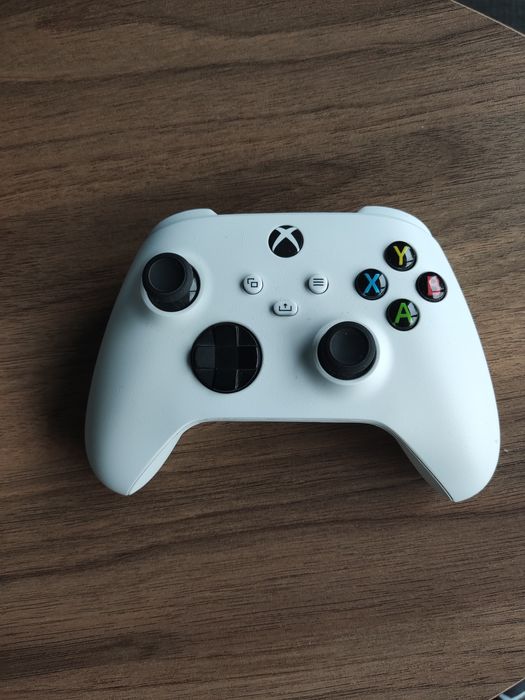 Xbox Series X оригинален контролер