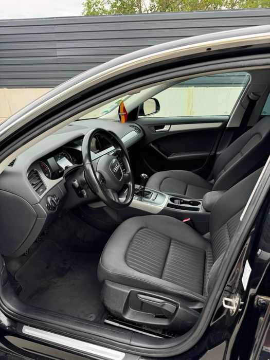 Audi a 4 b 8, 2.0 Tdi 143 cp