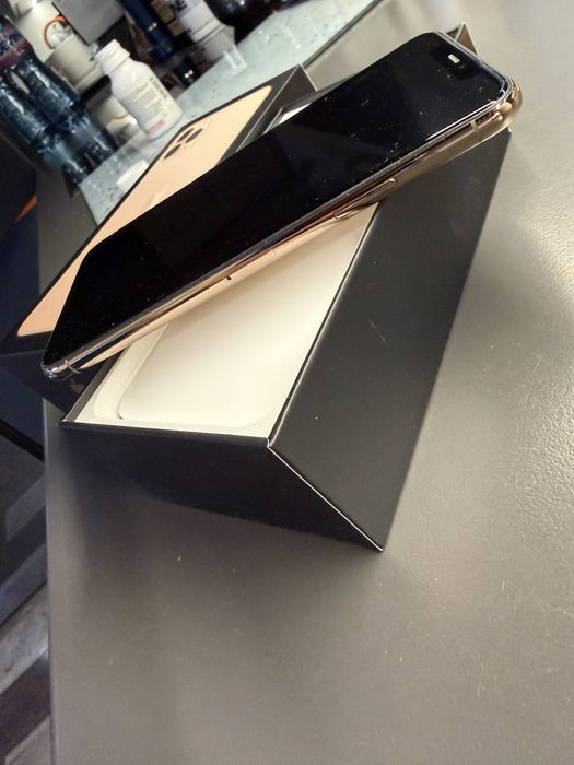 iPhone 11 Pro Max, 64 GB