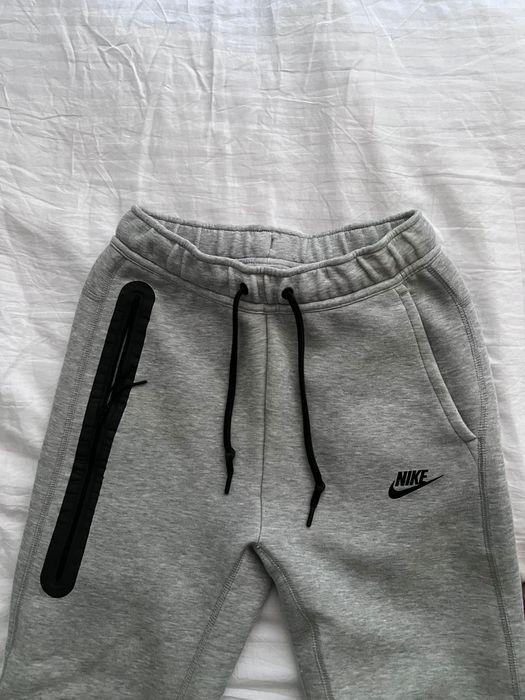 Nike TechFleece Анцуг