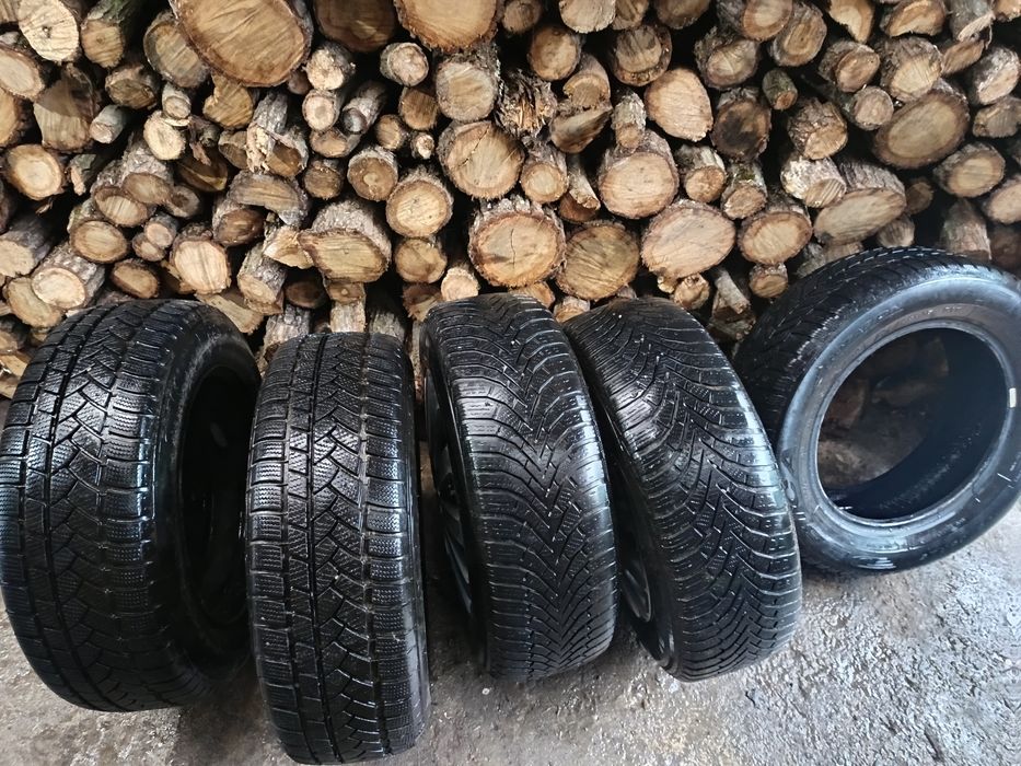 Vând 4 roti iarnă+un cauciuc de rezerva