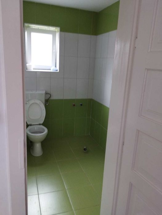 Casa de vânzare, zona centrala & spatiu comercial inclus