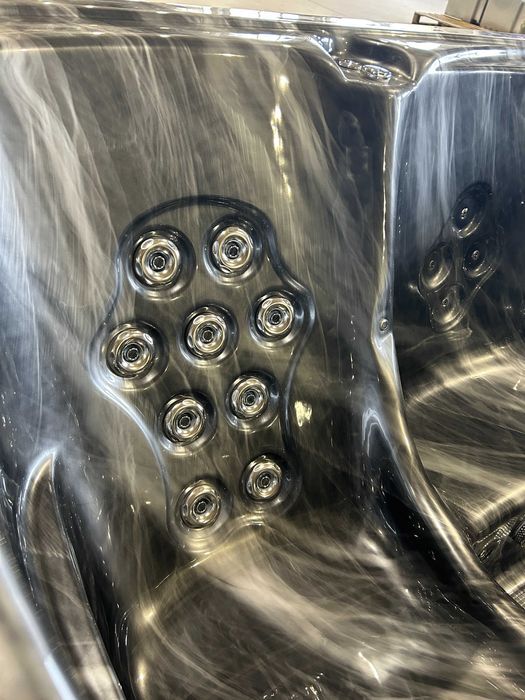 Jazuzzi ciubar QUADRO Nomad