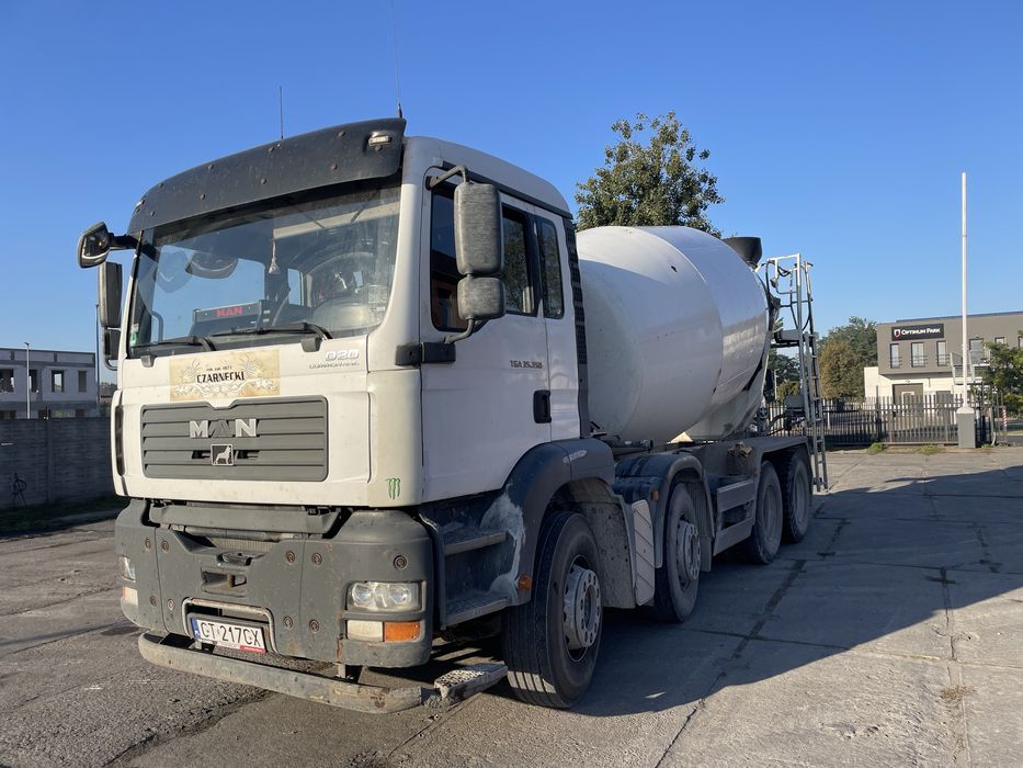 MAN autobetoniera 8x4