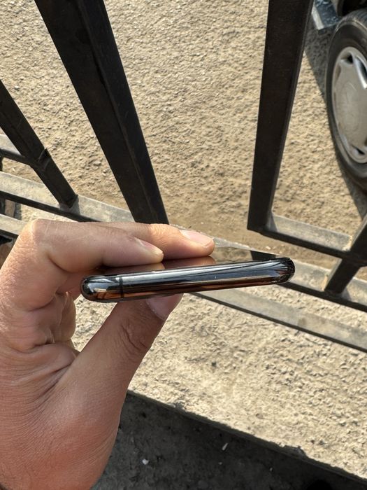 Iphone 11 pro Sotiladi