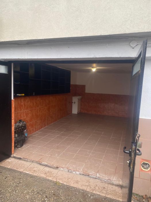 Inchiriez garaj zona Minulescu