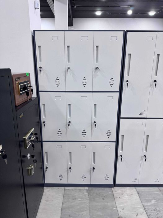 ko‘p kiyim shkafi | ko'p eshikli shkaf mexmenxona sportzal uchun