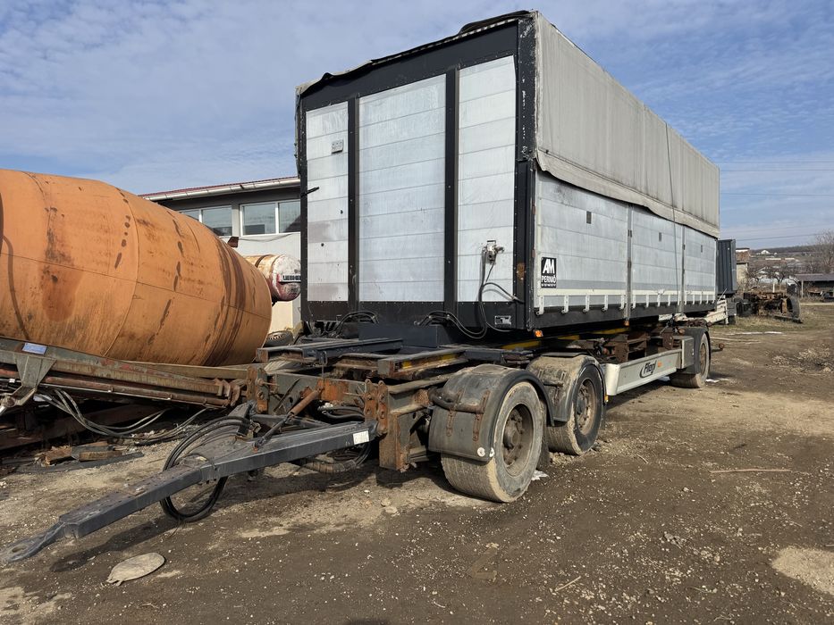 Remorca cerele basculabila