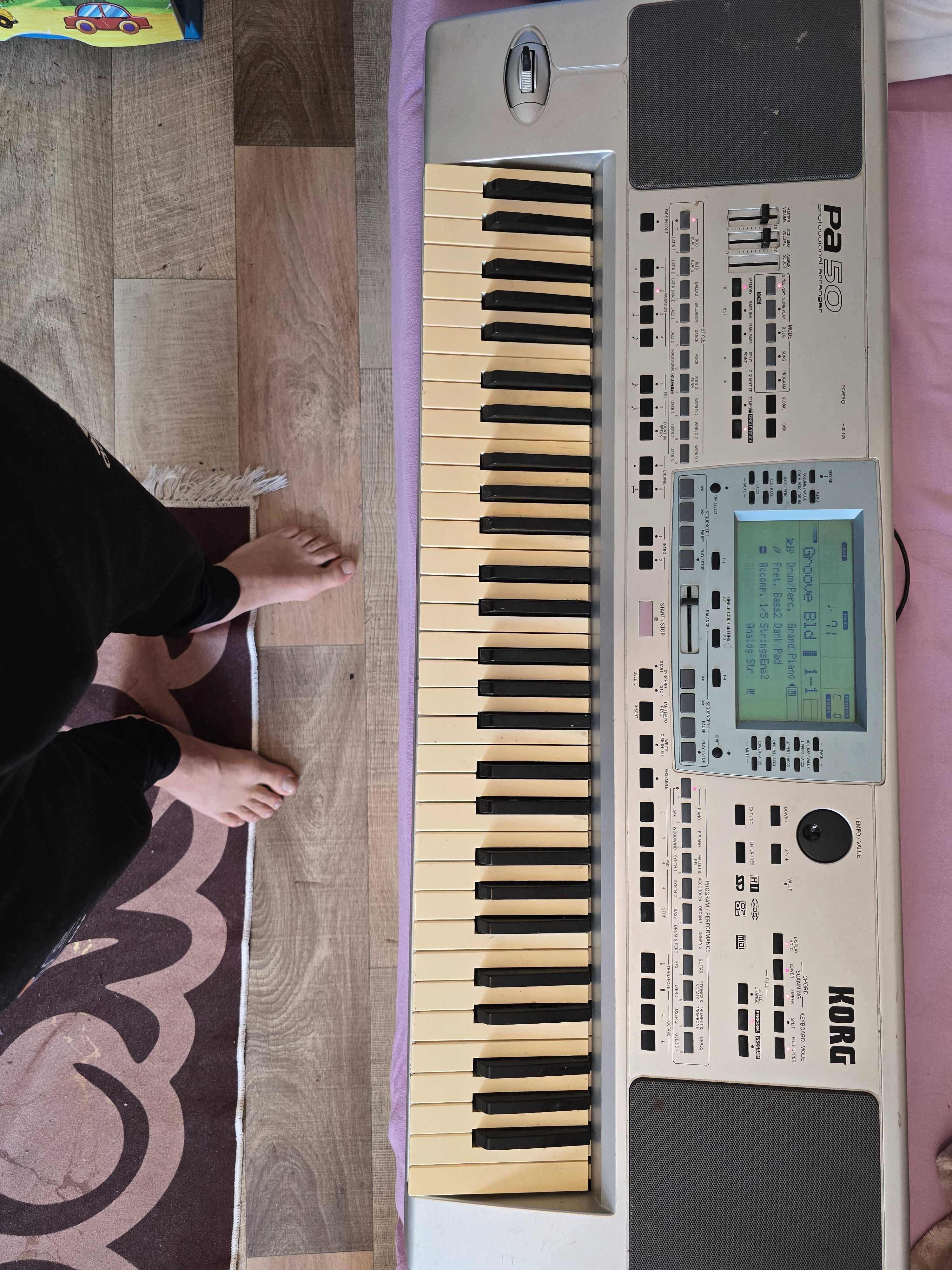 Korg pa50 с флопи за флашка