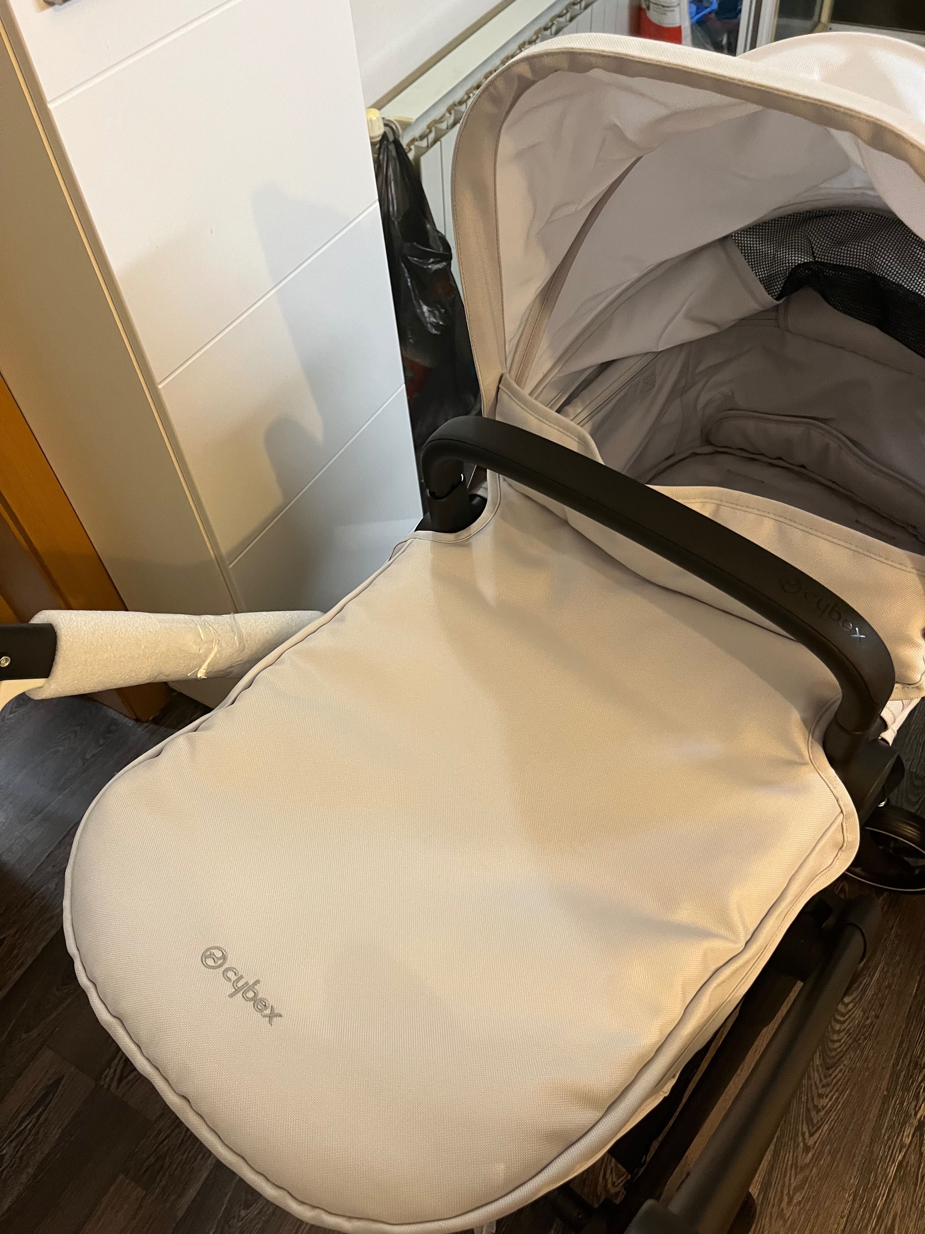 Бебешка количка cybex eos 3in 1