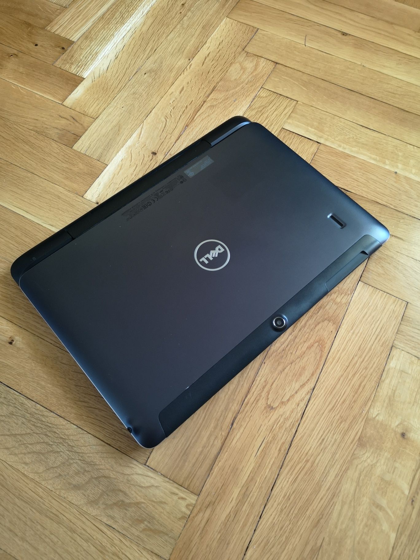 Лаптоп Dell Latitude 7350 / ssd
