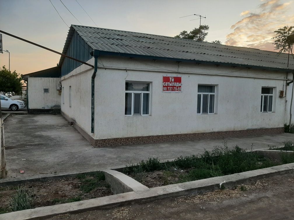 Ломоносов 90 срочно уй сатылады