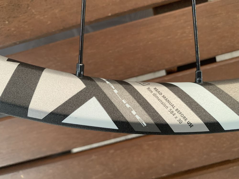 DT Swiss  HX 1501 Spline 30 предна капла за велосипед