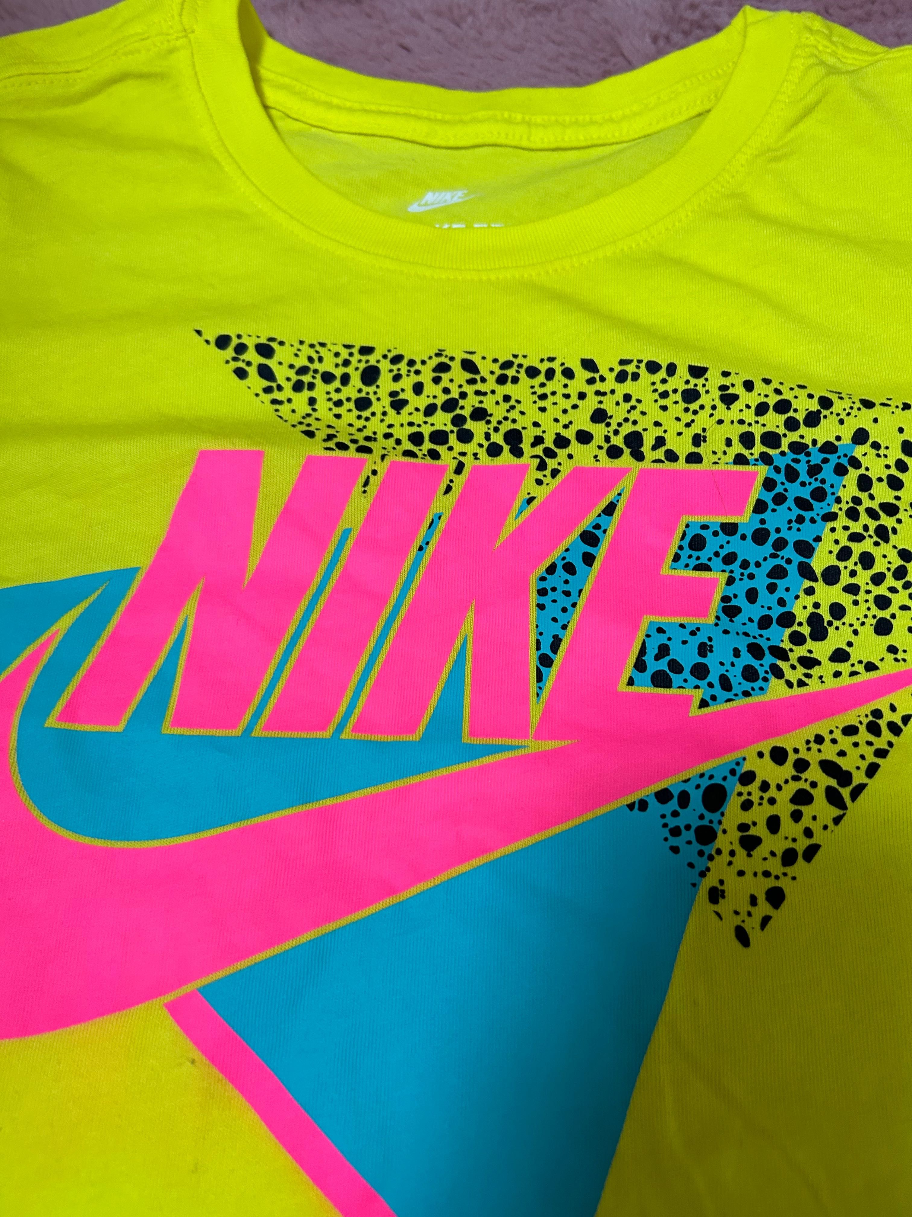 Tricou marimea XS nou Nike