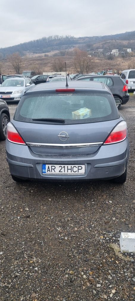 Opel astra h 2005