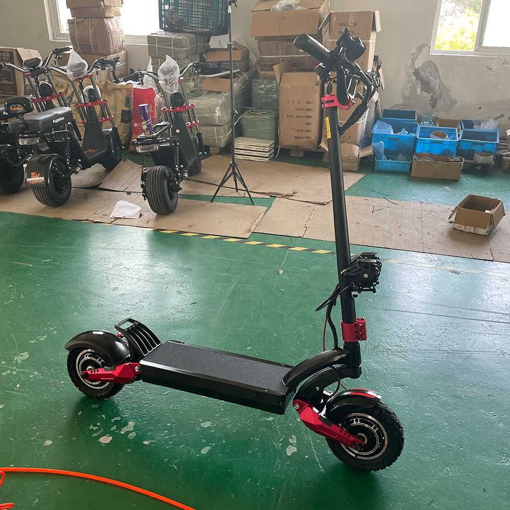 Trotineta electrica dual motor 2600w60v15ah Tehnologie dual motor 2025