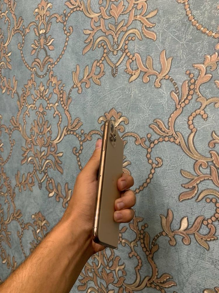 Srochno Iphone 11pro max 256gb