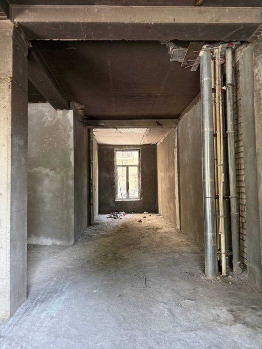 Biznez joy buyuk ipak yoli metro 140m2 1etaj NOVOSTROYJKA srochno