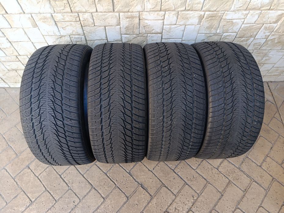 Зимни гуми Superia 255/40/19 dot 2921