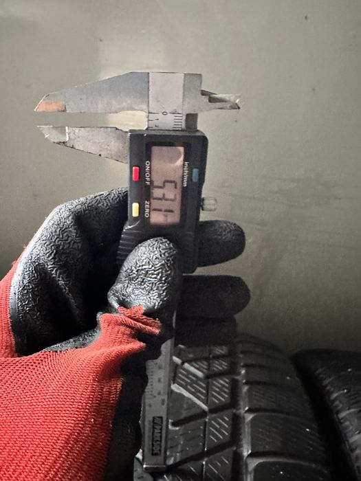 235/65 R17 Pirelli Scorpion Winter DOT 20