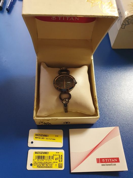 Ceas de damă,  extrem de finut, nou!