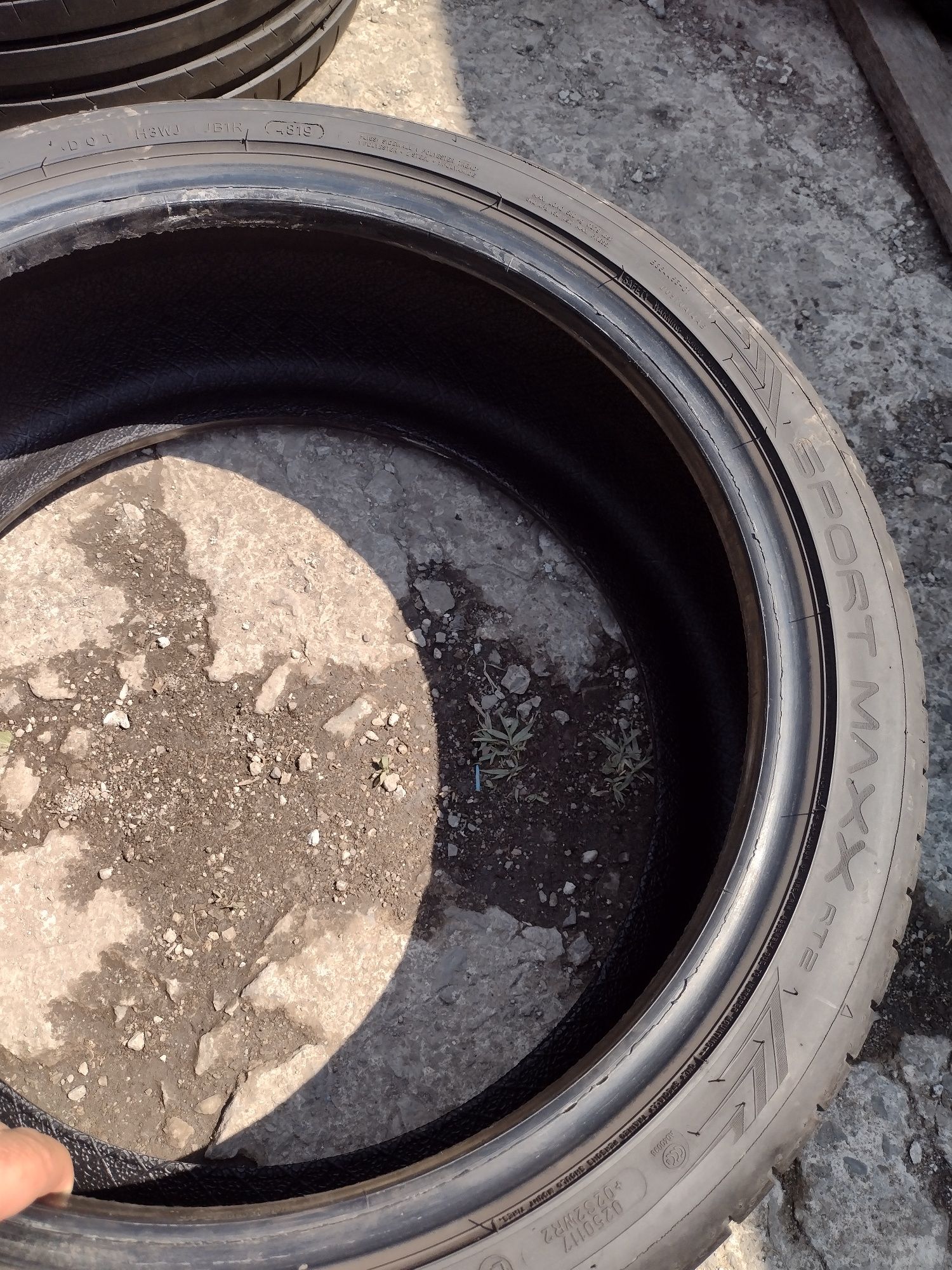 Перфектни 4бр.215/40/18 Dunlop RT2 dot4819
