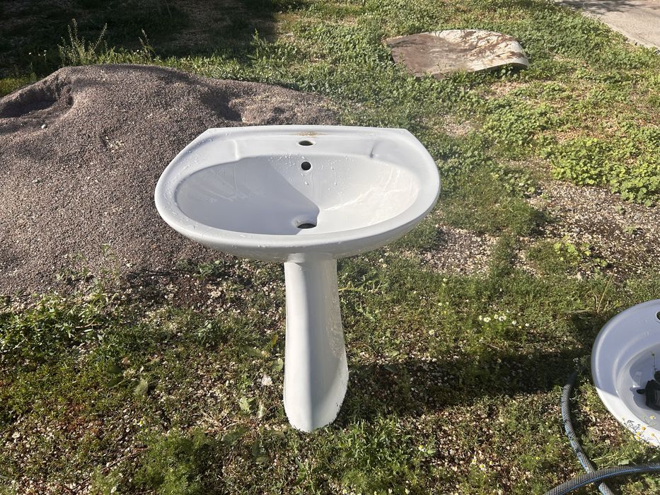 раковина с пьедесталом