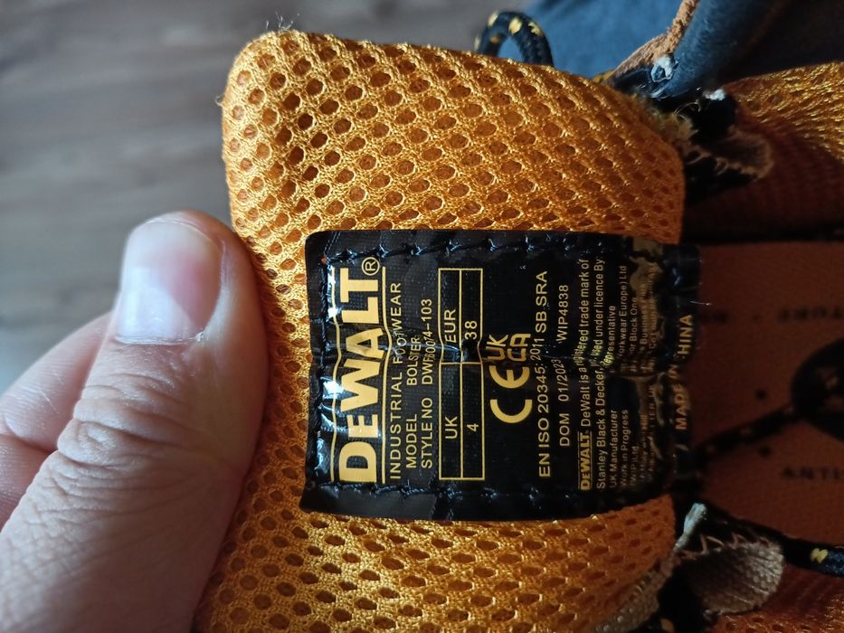 Ghete damă DeWALT și CMP