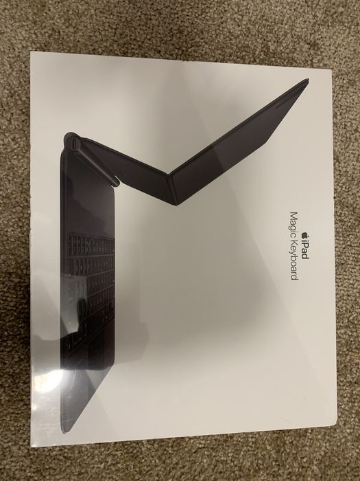 Magic Keyboard pentru iPad 12,9”