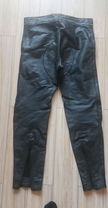 Echipamente din piele moto
