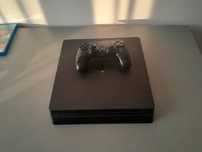 Ps 4 slim în stare perfectă de funcționare ,negociabil.