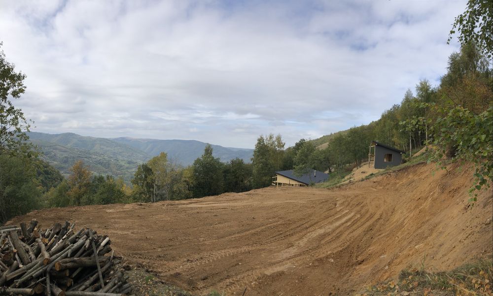 Vand teren 1363 m2 Muntele Rece