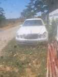 Dezmembrez e220 din 2002