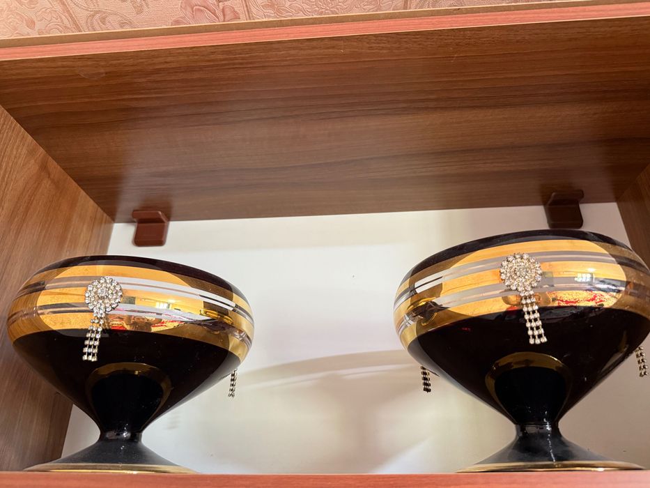 Багема идишларини сотаман