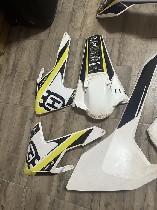 Vand kit de plastice enduro husqvarna 17-19
