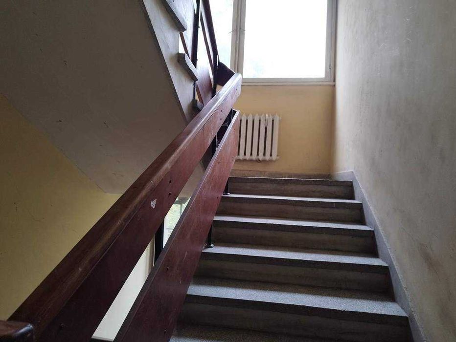 продавам 3-стаен апартамент в кв Изгрев