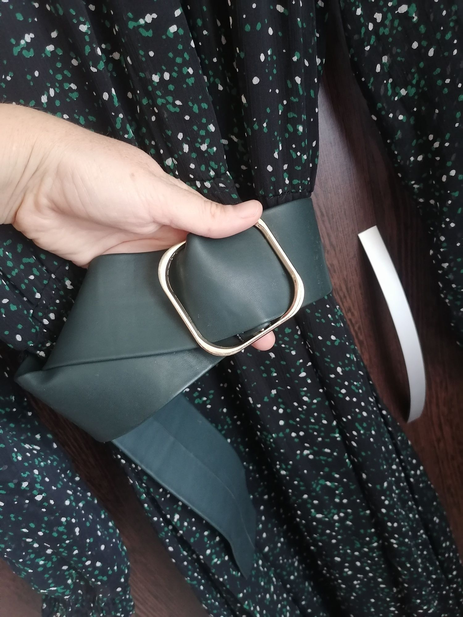 Rochie eleganta asimetrica Zara, verde cu buline, S-M