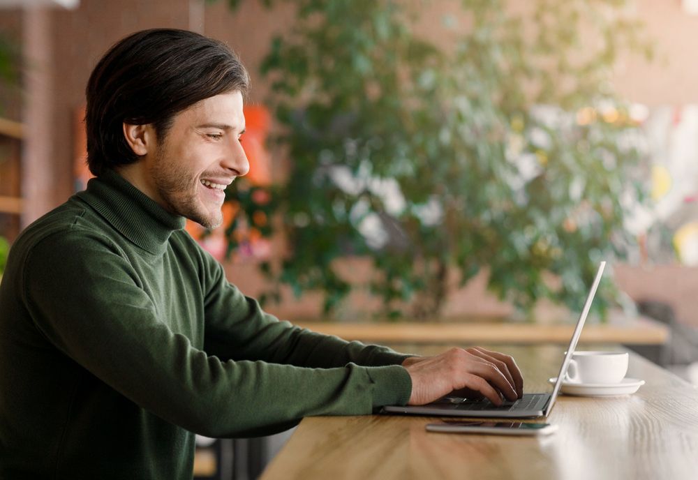 Web design București responsiv: SEO, Google Ads și Facebook Ads