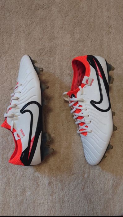 ghete de fotbal nike tiempo acc
