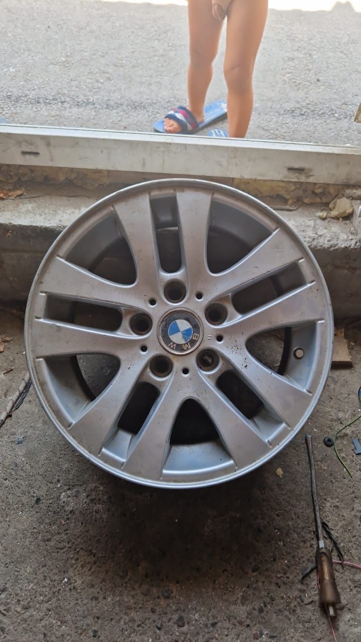 Продам диски от бмв е46