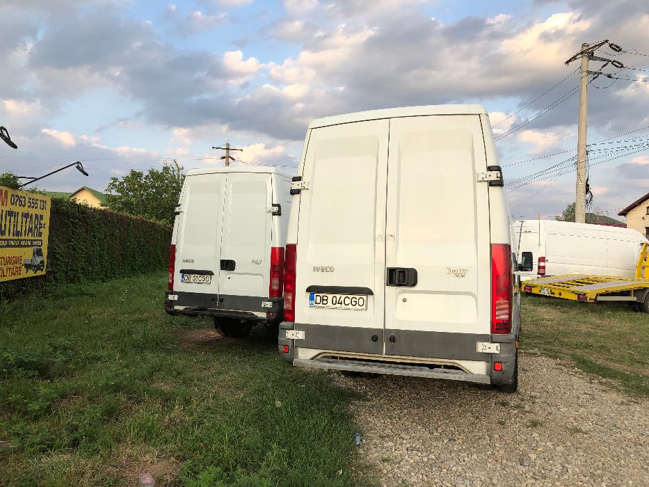 INCHIRIEZ duba autoutilitara IVECO Daily PUNTE DUBLA 3,5 t Fara SOFER