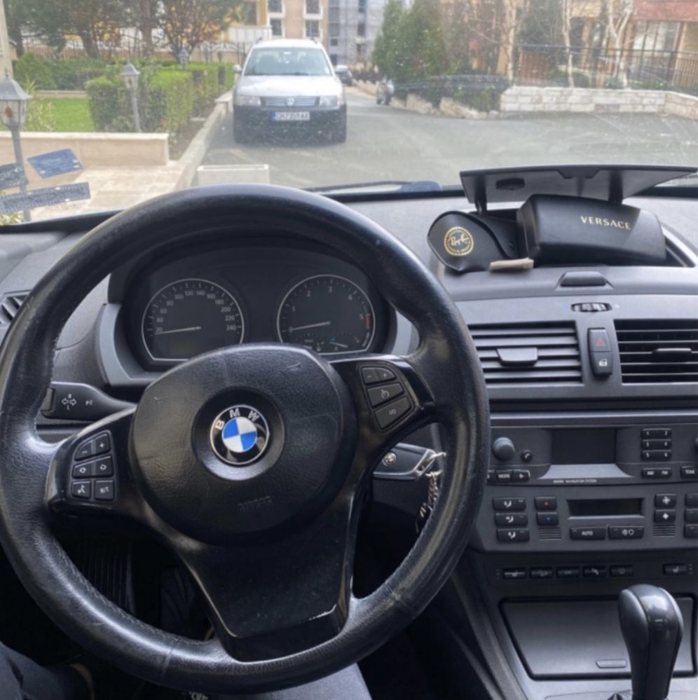 bmw x3 e83 2004.