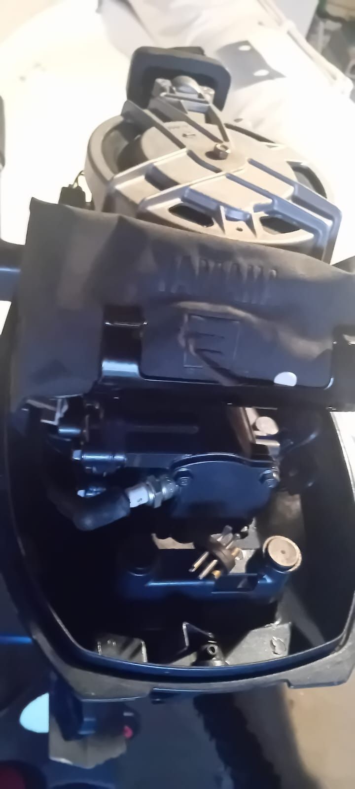 Motor barca yamaha 4cp. 2t