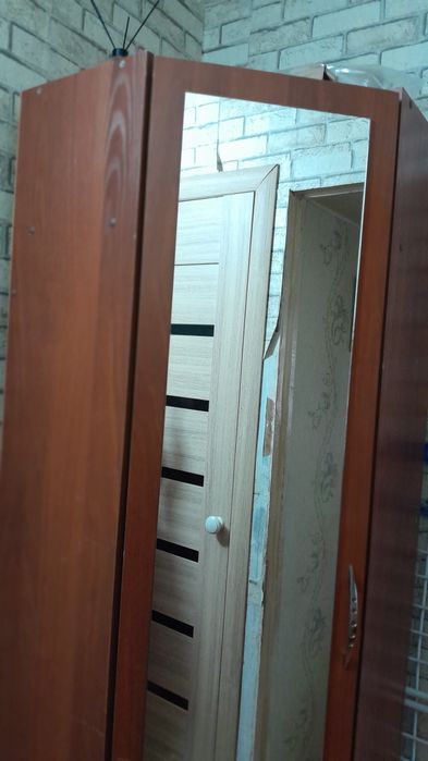 Продам угловой шкаф 5000 т