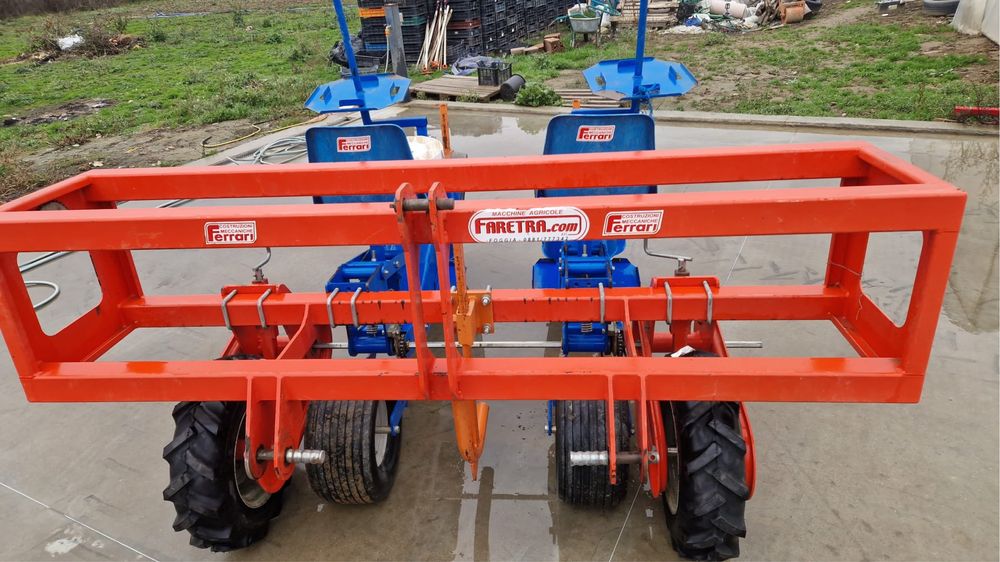 Masina de plantat varza Ferrari