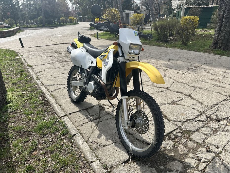 Suzuki DRZ 400 dual-sport
