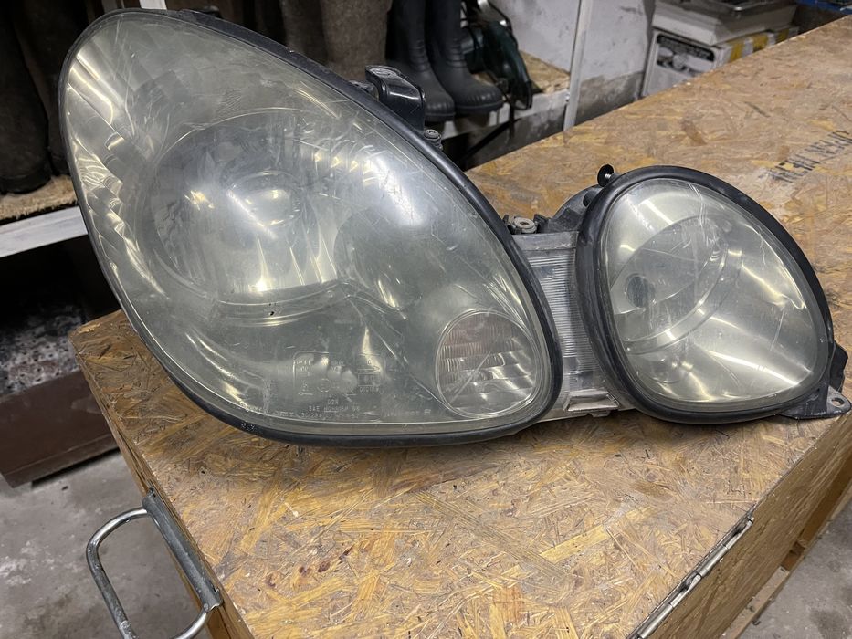 Правая фара на Gs 300