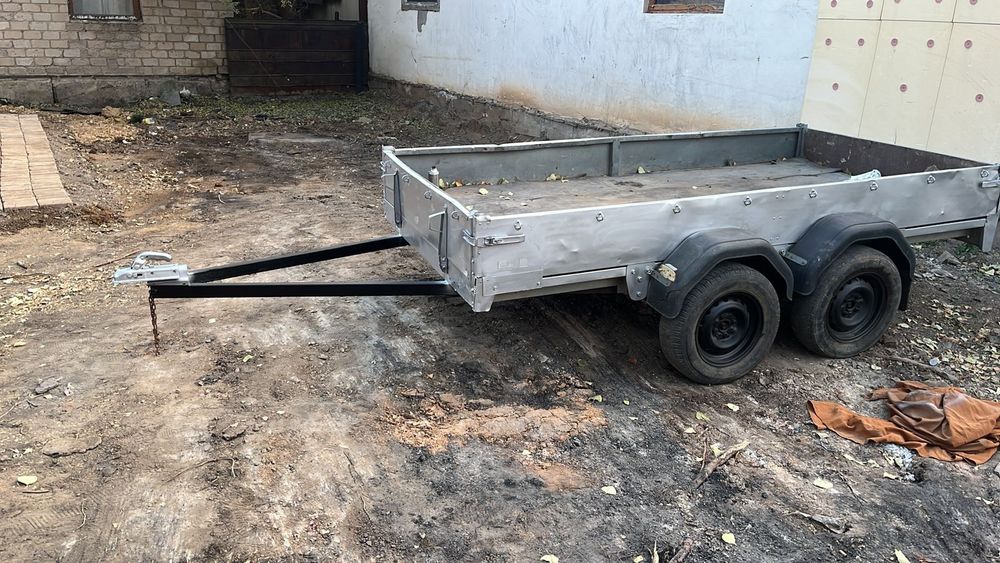 Прицеп двухмостовый